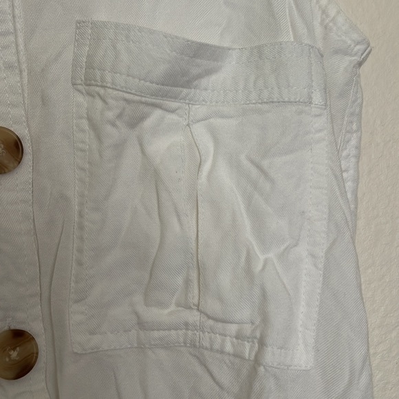 Japana. Size S. Color white - Picture 2 of 7